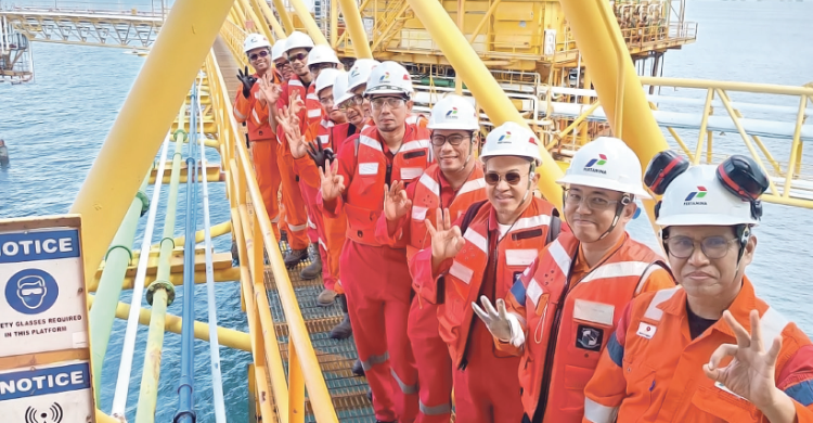anjungan attaka - ilustrasi berita Perwira di Pusat Laut: Mengawal Produksi Migas dari Anjungan Attaka