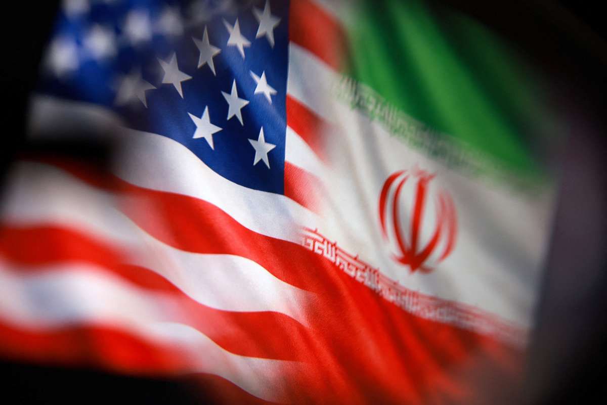 serangan as iran - ilustrasi berita Gelombang serangan AS Iran sasar sistem pertahanan, ketegangan Selat Hormuz…