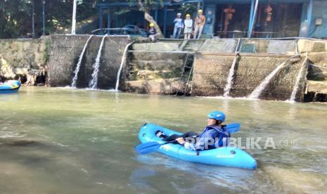 sungai sumber kehidupan - ilustrasi berita AHY Ajak Lindungi Sungai: Sungai Sumber Kehidupan dan Penopang Ekonomi
