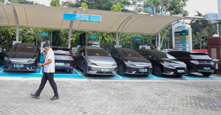 pajak mobil listrik - ilustrasi berita Pemprov DKI Bidik Pajak Mobil Listrik dengan Potensi Rp3 Triliun per Tahun